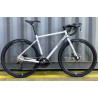 Vélo Gravel CROIX DE FER 10 blanc GENESIS Bikes 2025