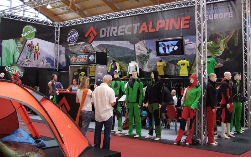 Stand Direct Alpine avec de nombreuses nouveautés toujours "Made In Europe".