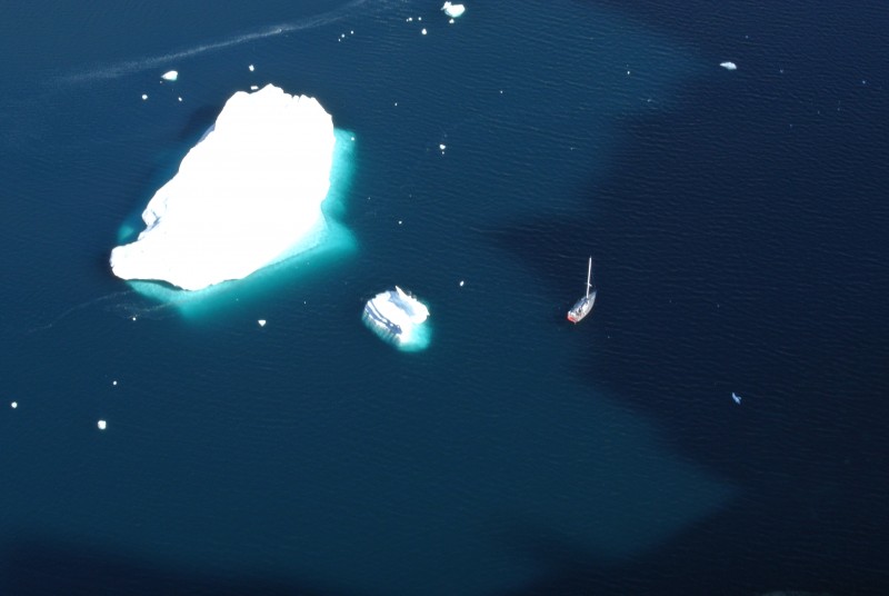 Le voilier ATKA et toute son équipe en route vers Tasermut.