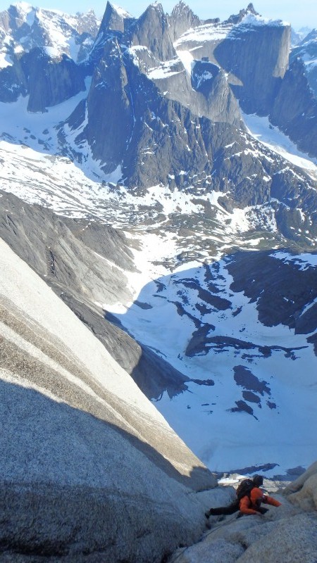 Granit, grimpe et cadre incroyable, c'est ça le Groenland