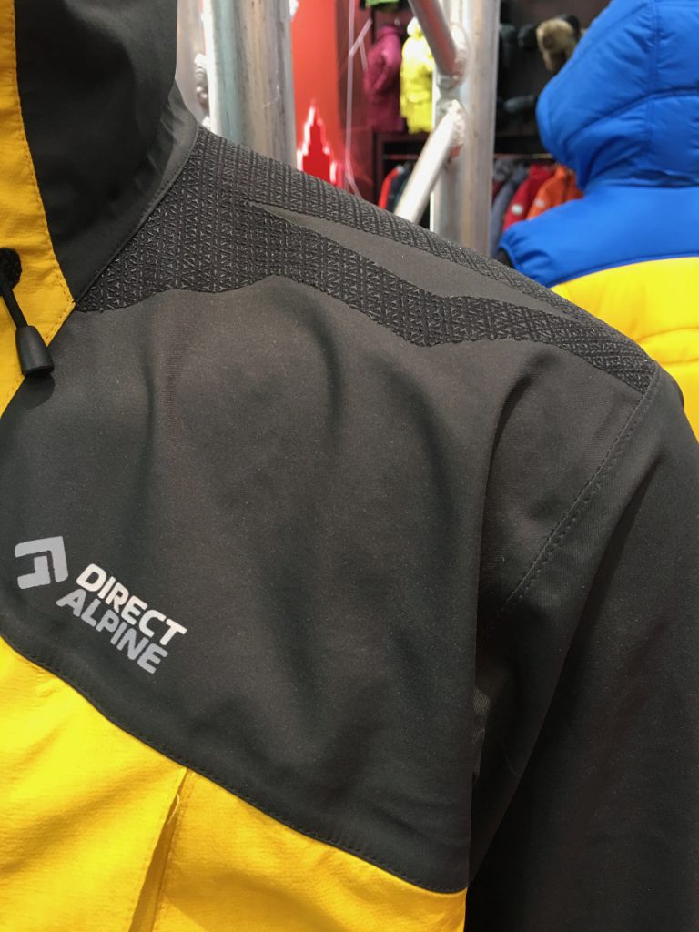 Nouveau renfort épaules sur la Revolt Jacket Direct Alpine