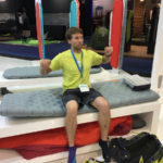 Niels teste le confort du matelas Etherlight XT de Seatosummit