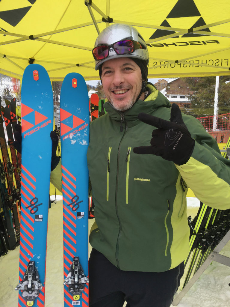 Cédric a adoré le nouveau ski Hannibal 96 de Fischer 2020