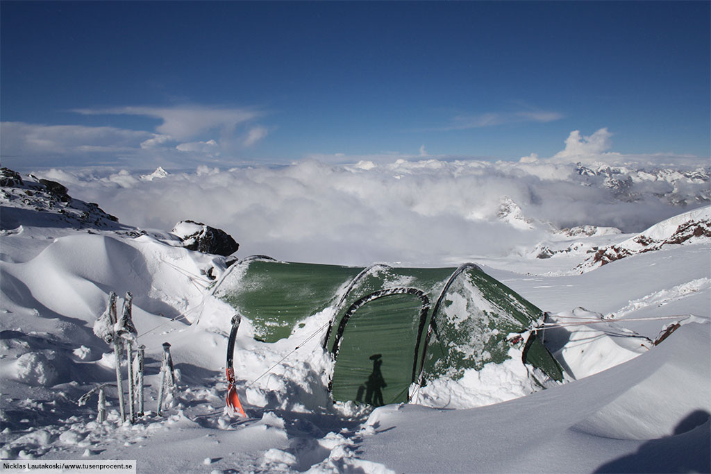 Tente Hilleberg NAMMATJ 2 GT dans la neige