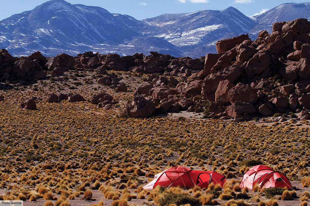 Tente Hilleberg Saitaris dans le désert d'Atacama au Chili