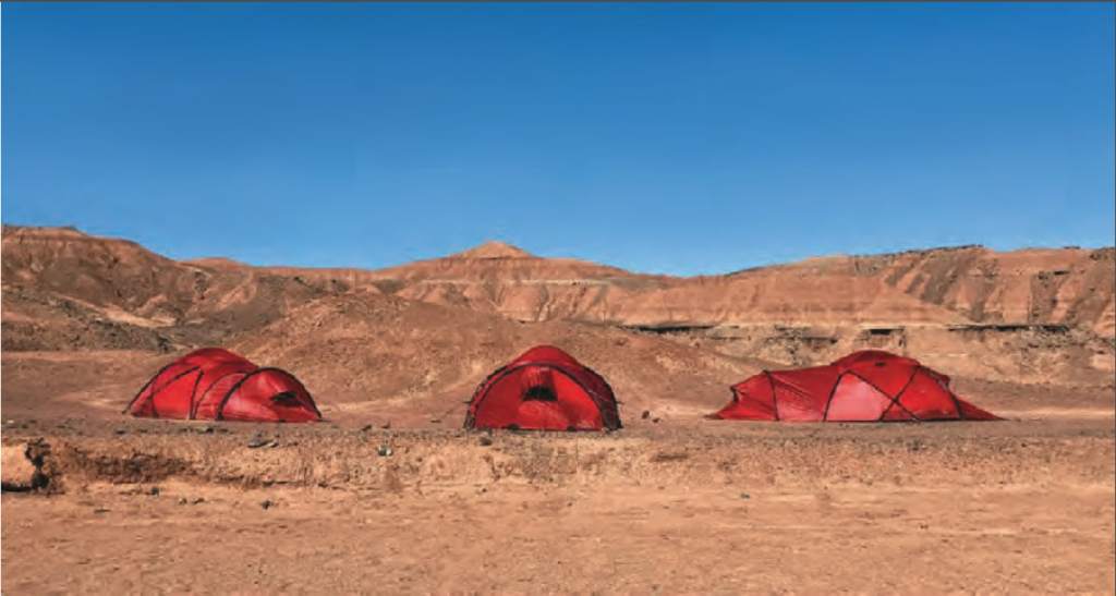 Tente Hilleberg Saitaris dans le désert de Gobi
