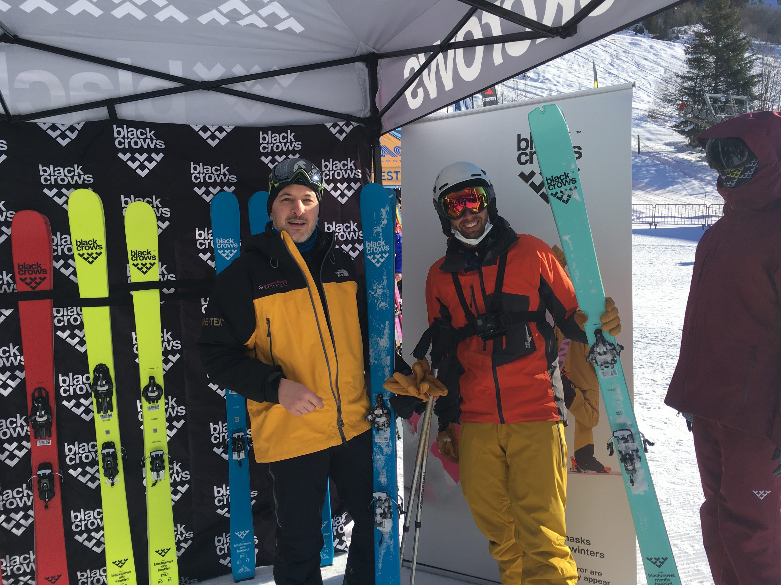 Cédric et Niels ont tous deux testé les skis Mentis et Ova de chez Black Crows