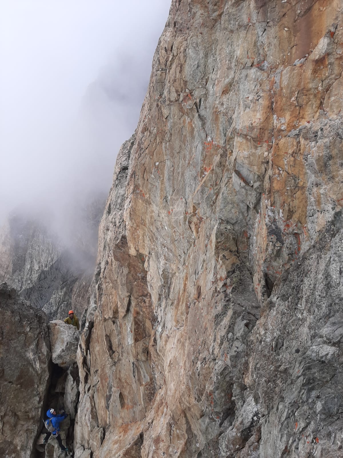 À l'attaque du pilier sud