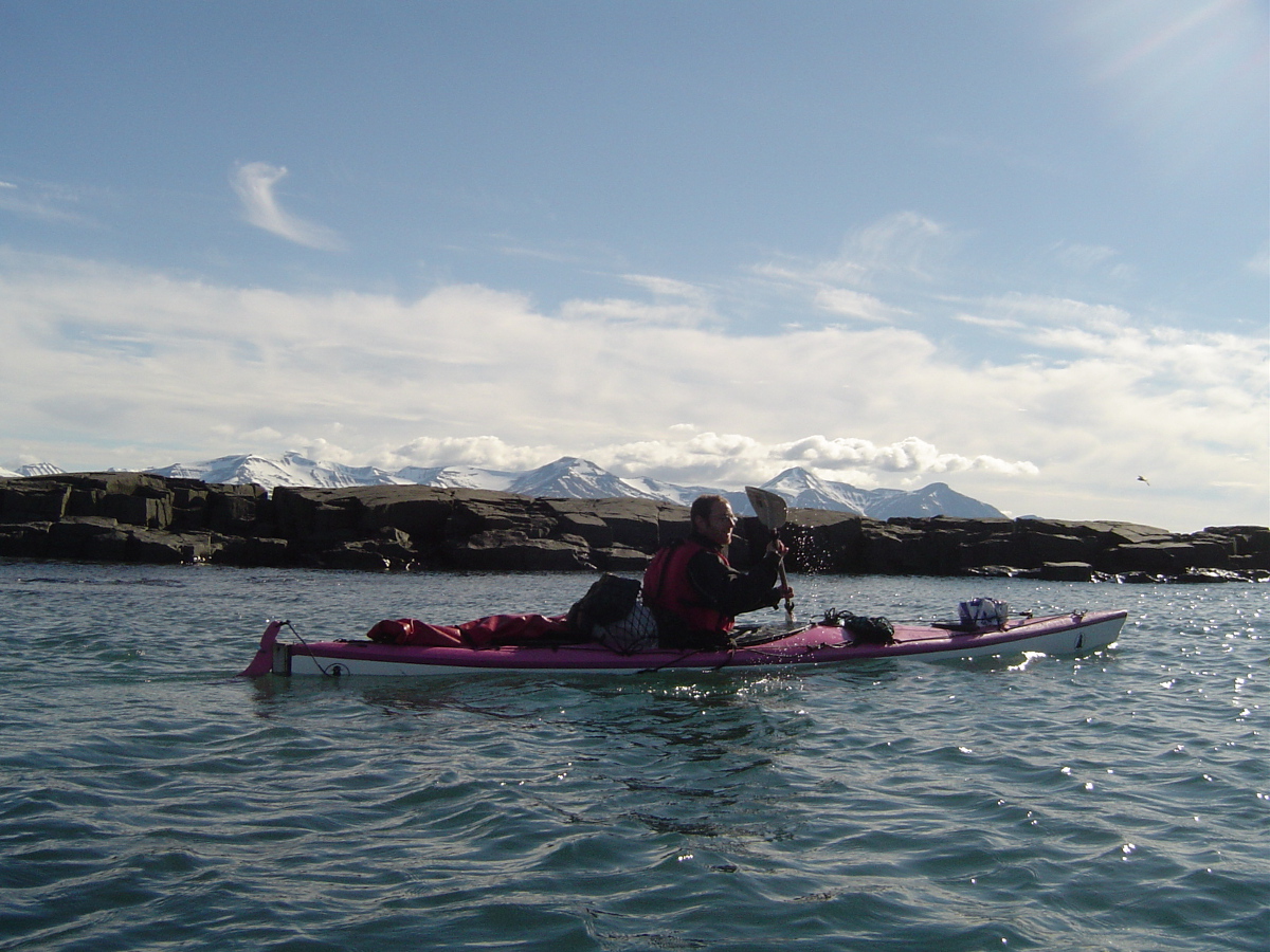 Manu en Kayak au Spitzberg